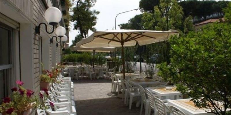 Hotel Rugantino Cesenatico Exterior foto